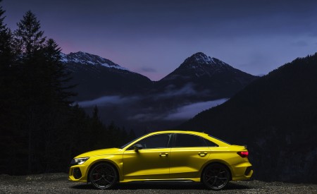 2022 Audi RS 3 Saloon Launch Edition (UK-Spec) Side Wallpapers 450x275 (51)