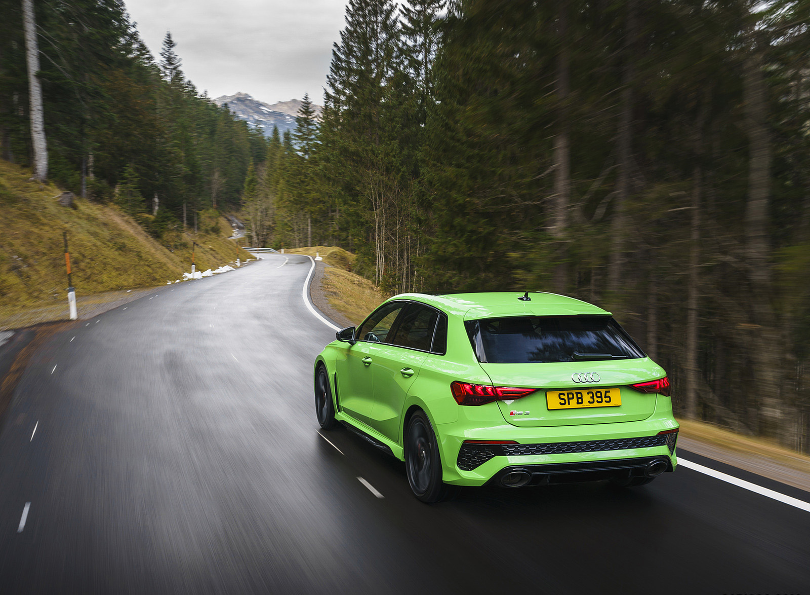 2022 Audi RS 3 Sportback Launch Edition (UK-Spec) Rear Three-Quarter Wallpapers (14)