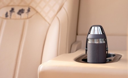 2022 Bentley Bentayga Outdoor Pursuits Interior Detail Wallpapers 450x275 (11)