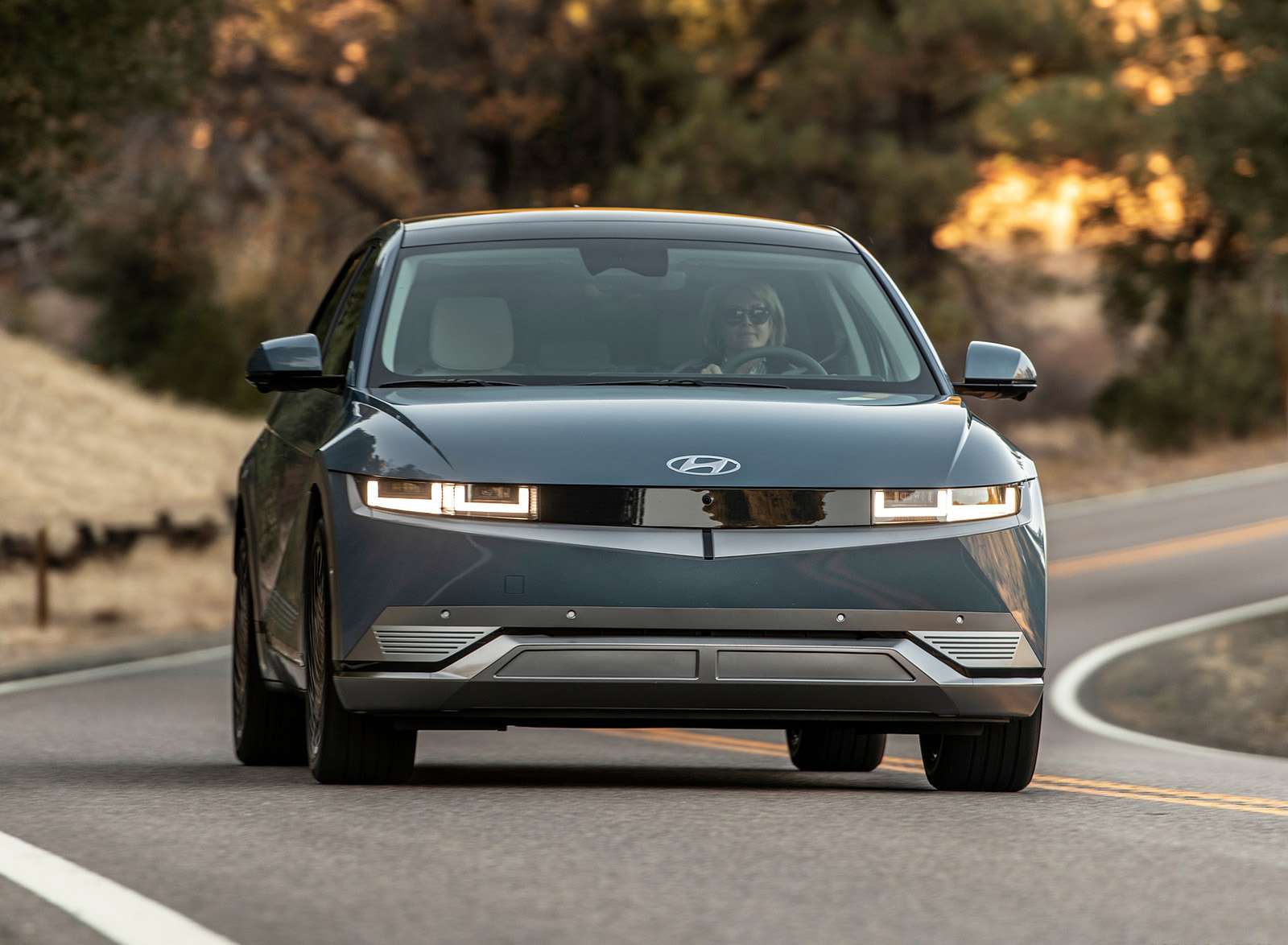 2022 Hyundai Ioniq 5 (US-Spec) Front Wallpapers (1)