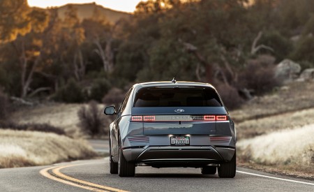 2022 Hyundai Ioniq 5 (US-Spec) Rear Wallpapers  450x275 (3)