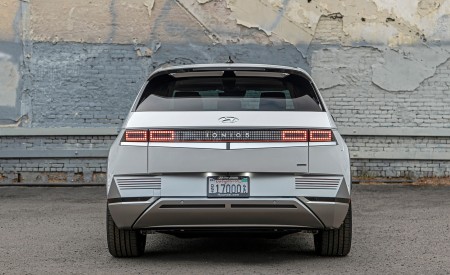 2022 Hyundai Ioniq 5 (US-Spec) Rear Wallpapers 450x275 (47)