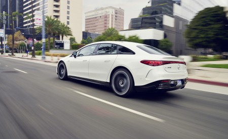 2022 Mercedes-AMG EQS 53 4MATIC+ (Color: Diamond White Bright) Rear Three-Quarter Wallpapers 450x275 (53)