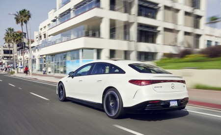 2022 Mercedes-AMG EQS 53 4MATIC+ (Color: Diamond White Bright) Rear Three-Quarter Wallpapers 450x275 (54)