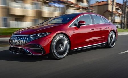 2022 Mercedes-AMG EQS 53 4MATIC+ (Color: Hyazinth Red Metallic) Front Three-Quarter Wallpapers 450x275 (13)