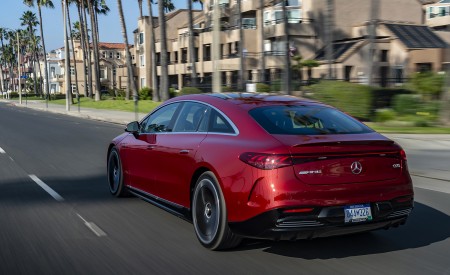 2022 Mercedes-AMG EQS 53 4MATIC+ (Color: Hyazinth Red Metallic) Rear Three-Quarter Wallpapers 450x275 (15)