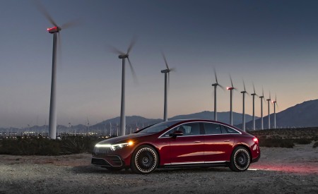 2022 Mercedes-AMG EQS 53 4MATIC+ (Color: Hyazinth Red Metallic) Side Wallpapers 450x275 (18)