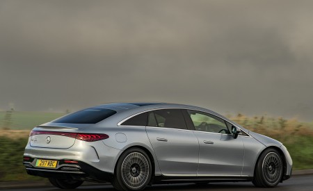 2022 Mercedes-Benz EQS 450+ AMG Line (UK-Spec) Rear Three-Quarter Wallpapers 450x275 (16)