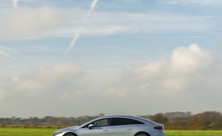 2022 Mercedes-Benz EQS 450+ AMG Line (UK-Spec) Side Wallpapers 450x275 (7)