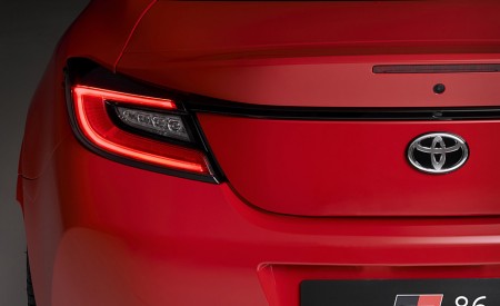 2022 Toyota GR86 (Euro-Spec) Detail Wallpapers 450x275 (20)