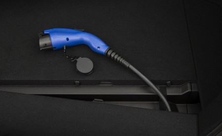 2022 Toyota Prius Prime Charging Connector Wallpapers 450x275 (30)