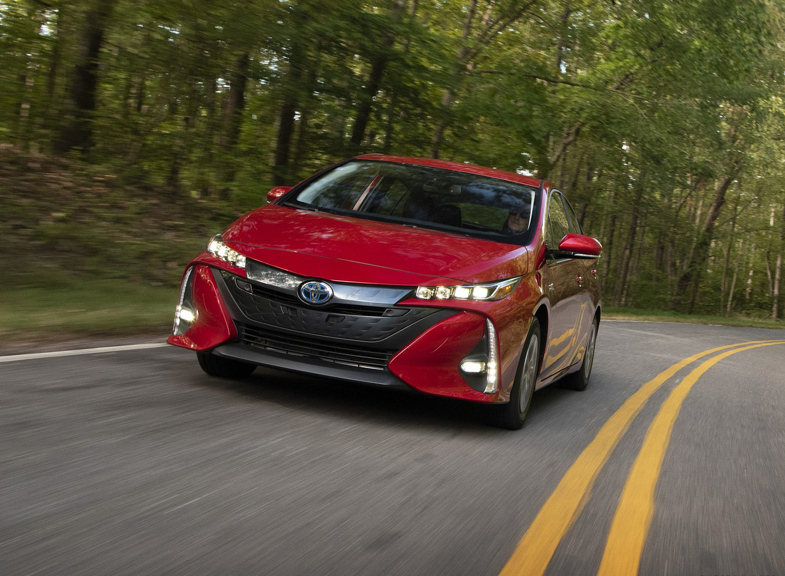 2022 Toyota Prius Prime Front Wallpapers #1 of 40