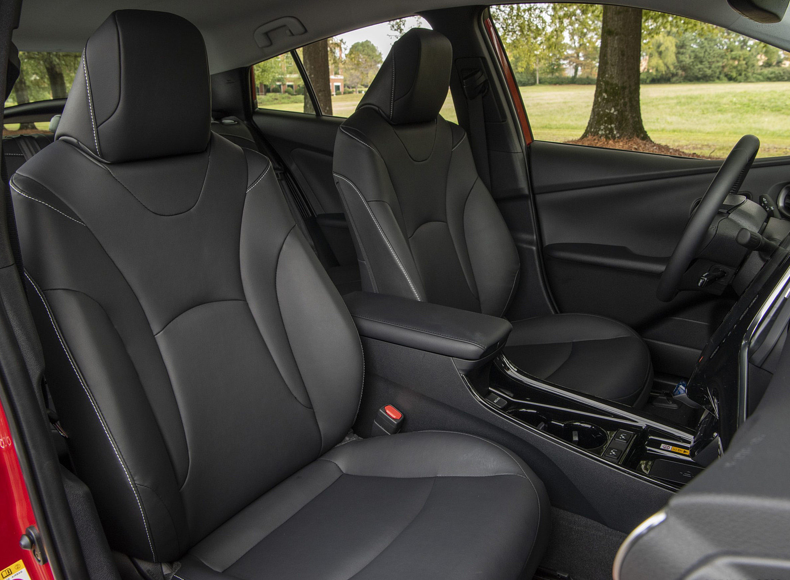 2022 Toyota Prius Prime Interior Front Seats Wallpapers #32 of 40