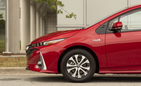 2022 Toyota Prius Prime Wheel Wallpapers 450x275 (11)