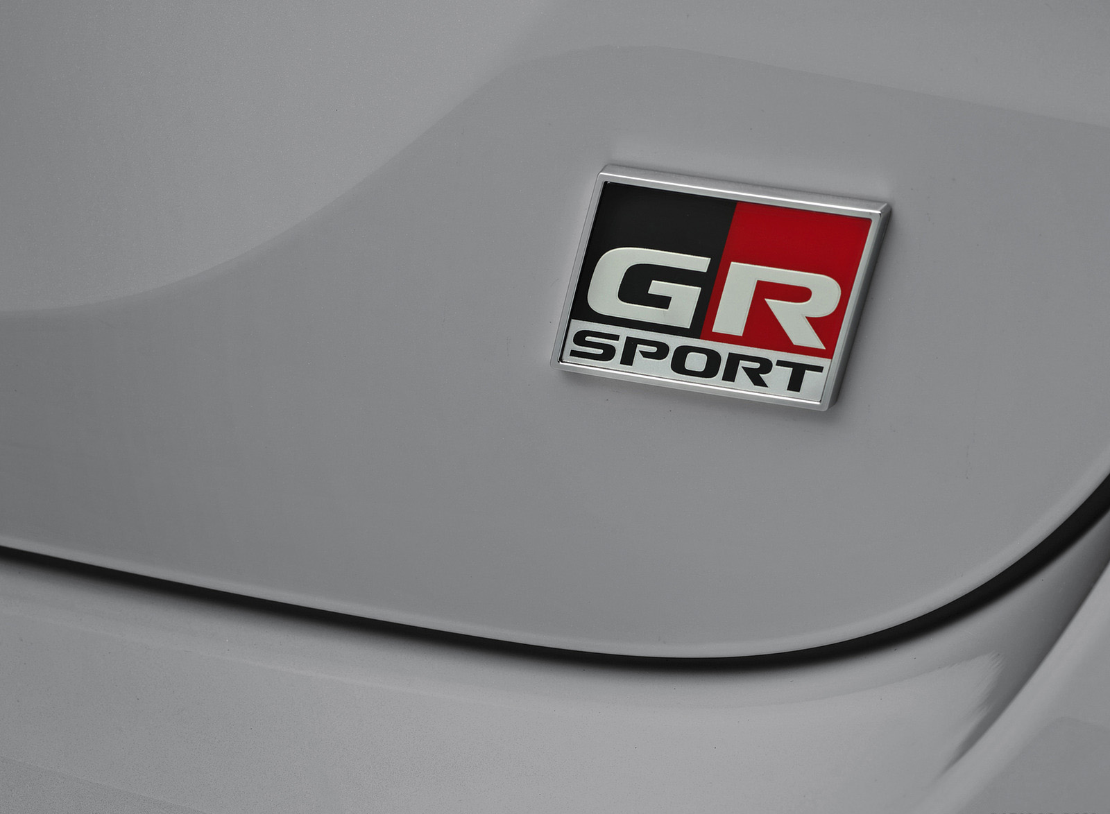 2022 Toyota Yaris GR SPORT Badge Wallpapers (12)