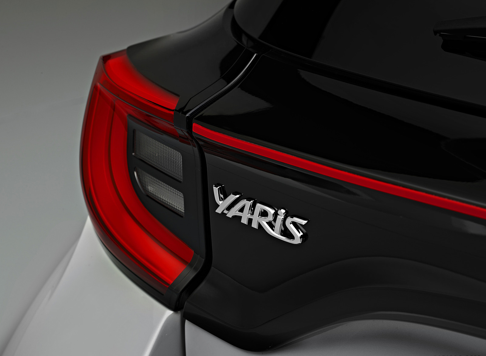 2022 Toyota Yaris GR SPORT Badge Wallpapers (11)