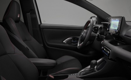 2022 Toyota Yaris GR SPORT Interior Wallpapers 450x275 (14)