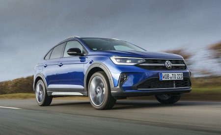 2022 Volkswagen Taigo (UK-Spec) Front Three-Quarter Wallpapers 450x275 (35)