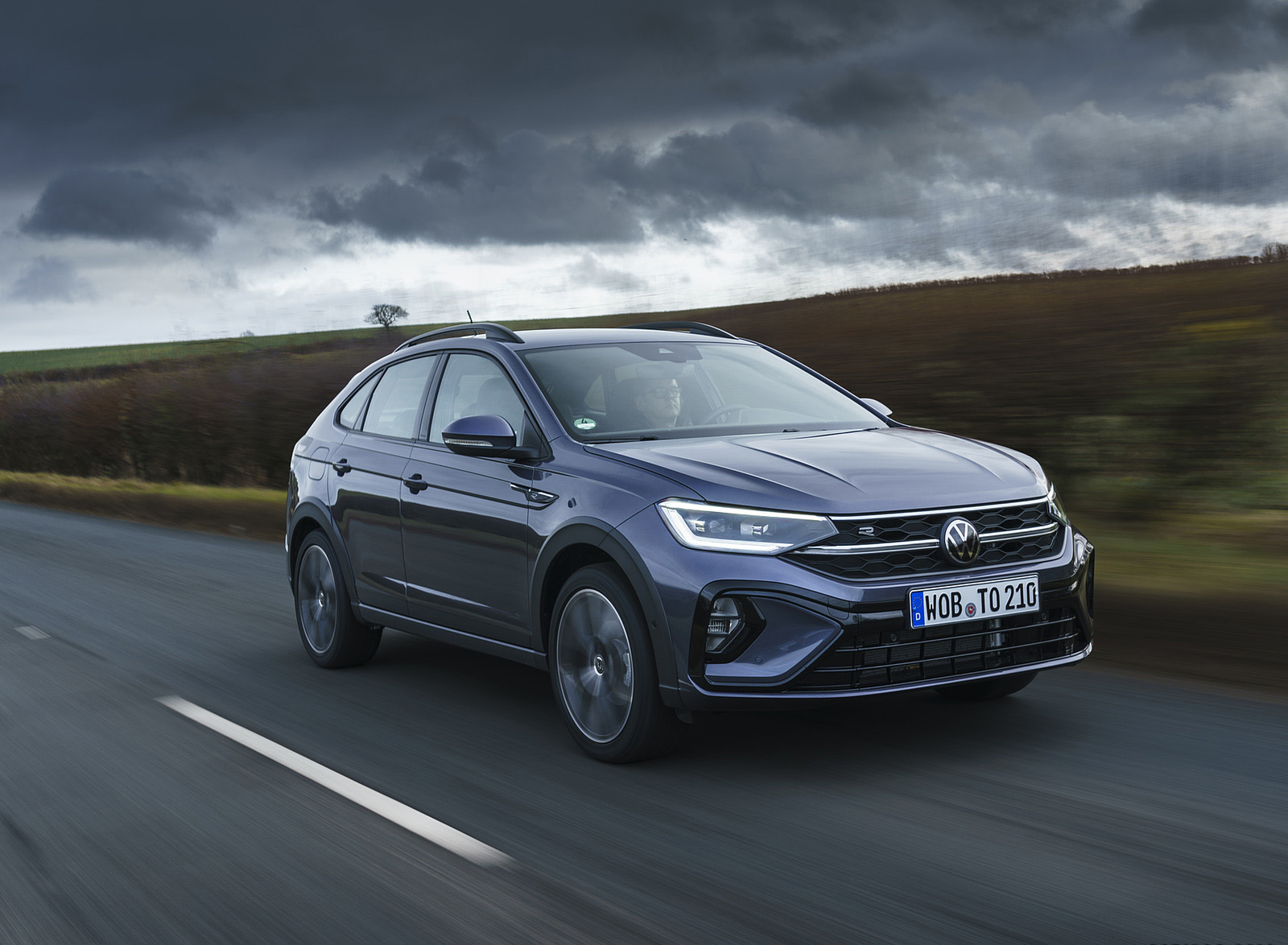 2022 Volkswagen Taigo R-Line (UK-Spec) Front Three-Quarter Wallpapers (6)