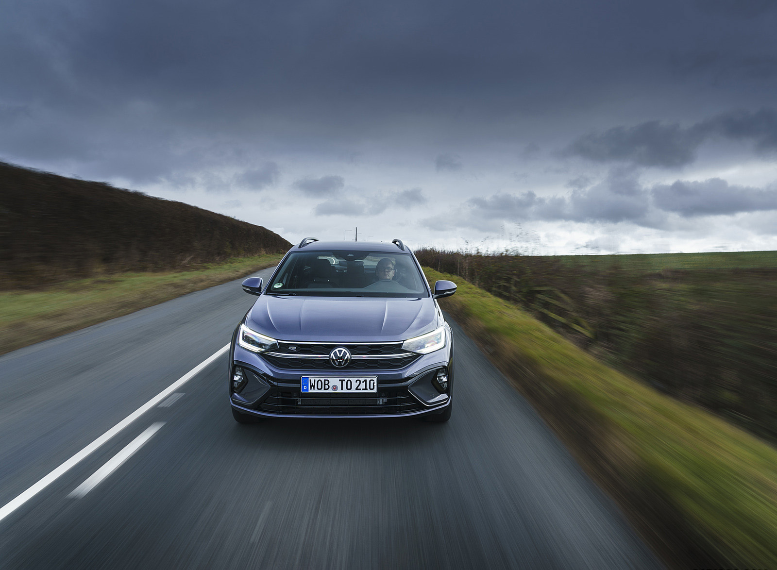 2022 Volkswagen Taigo R-Line (UK-Spec) Front Wallpapers (8)