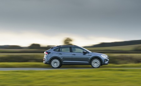 2022 Volkswagen Taigo (UK-Spec) R-Line Side Wallpapers 450x275 (16)