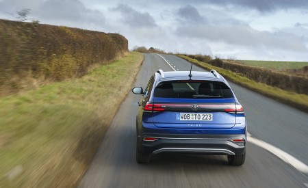 2022 Volkswagen Taigo (UK-Spec) Rear Wallpapers 450x275 (42)