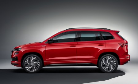 2022 Škoda Karoq SPORTLINE Side Wallpapers 450x275 (57)