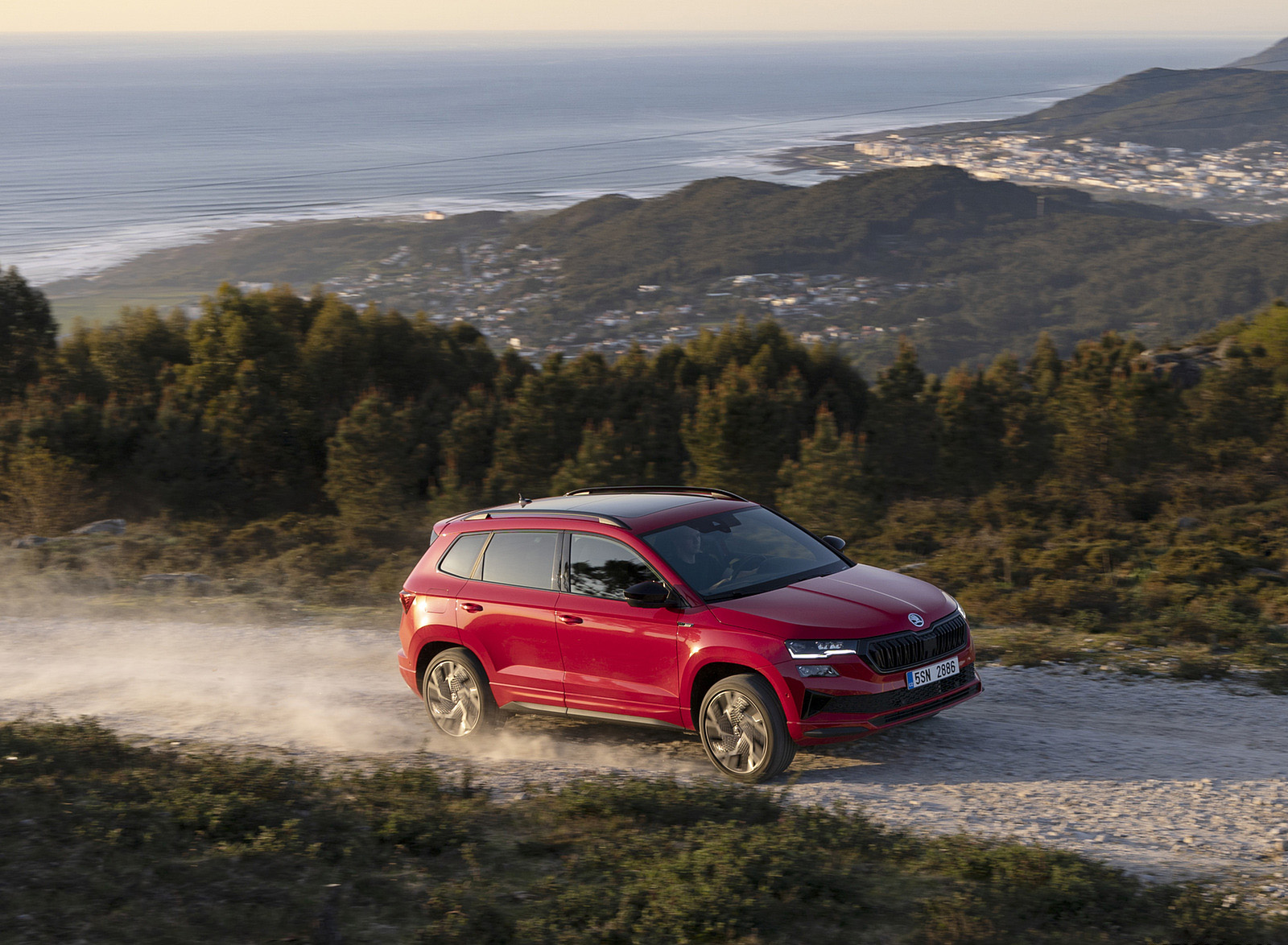 2022 Škoda Karoq Sportline Front Three-Quarter Wallpapers (12)