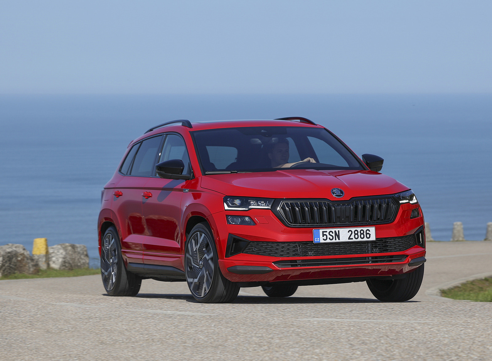 2022 Škoda Karoq Sportline Front Three-Quarter Wallpapers (9)