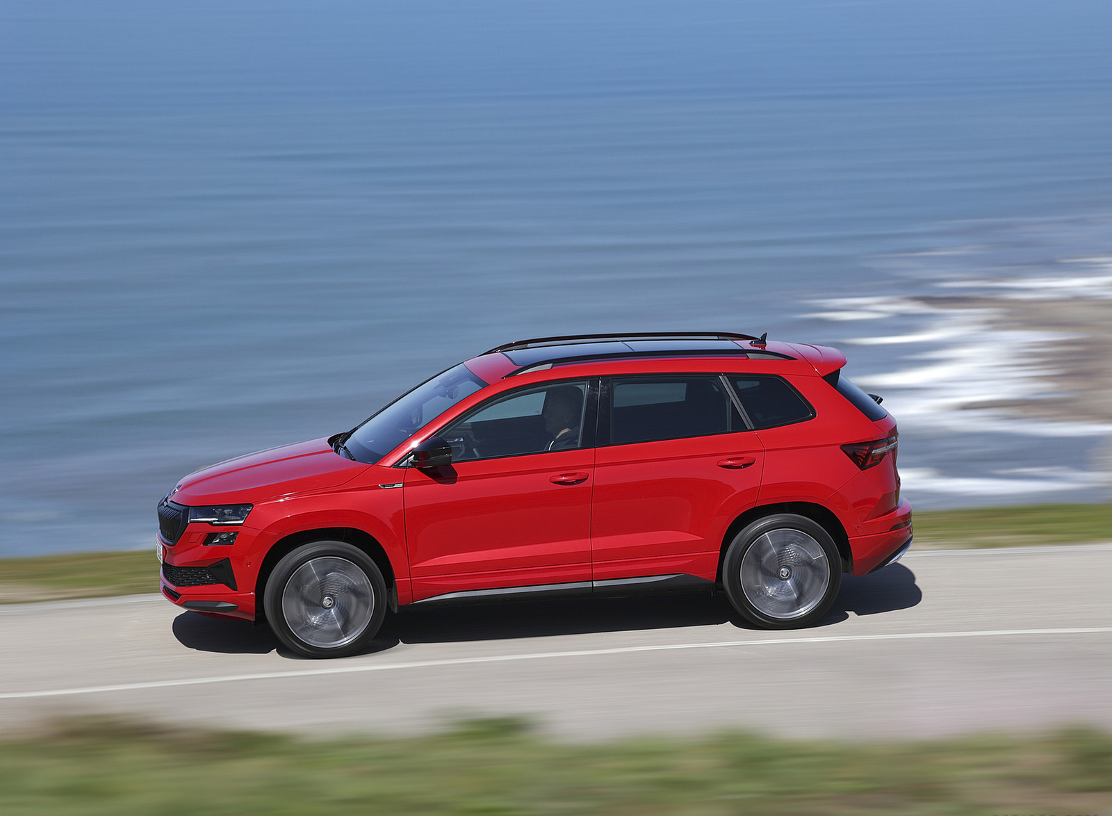 2022 Škoda Karoq Sportline Side Wallpapers  (11)