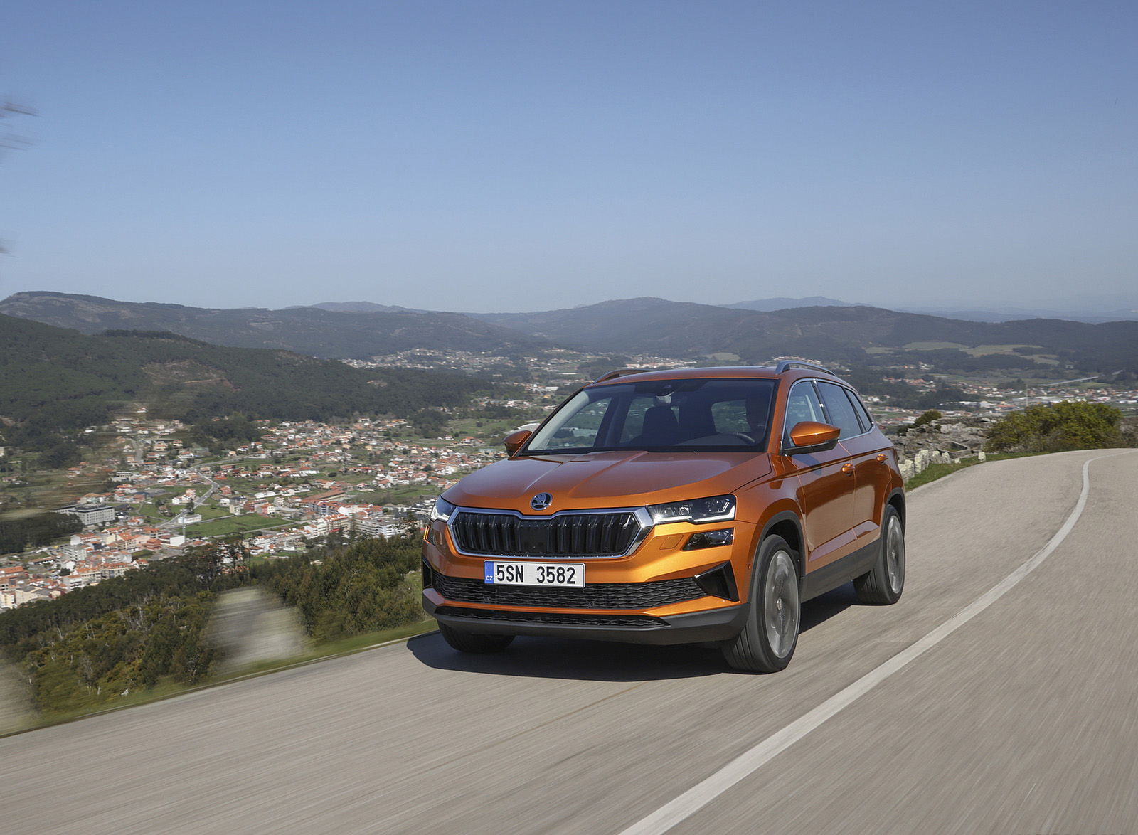 2022 Škoda Karoq Style Front Wallpapers (4)