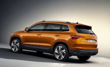 2022 Škoda Karoq Style Rear Three-Quarter Wallpapers 450x275 (100)
