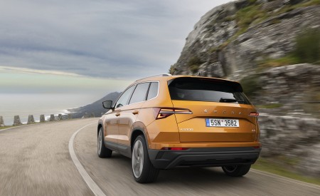 2022 Škoda Karoq Style Rear Wallpapers 450x275 (16)