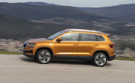 2022 Škoda Karoq Style Side Wallpapers  450x275 (17)