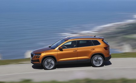 2022 Škoda Karoq Style Side Wallpapers  450x275 (21)