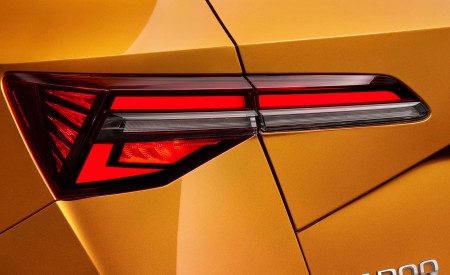 2022 Škoda Karoq Style Tail Light Wallpapers 450x275 (114)