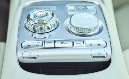 2023 Genesis G90 Central Console Wallpapers  450x275 (73)