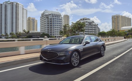 2023 Genesis G90 Front Three-Quarter Wallpapers 450x275 (39)