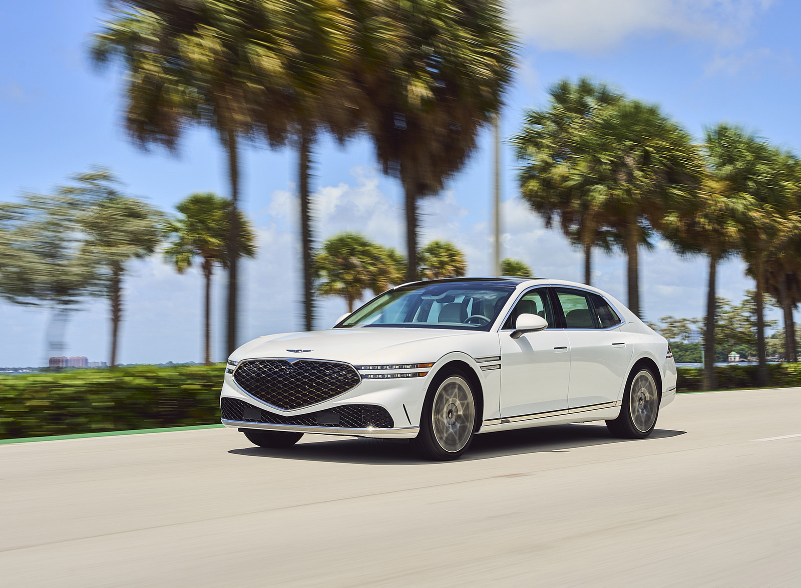 2023 Genesis G90 Front Three-Quarter Wallpapers (3)