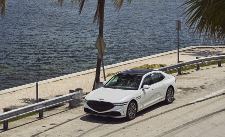 2023 Genesis G90 Front Three-Quarter Wallpapers 450x275 (17)