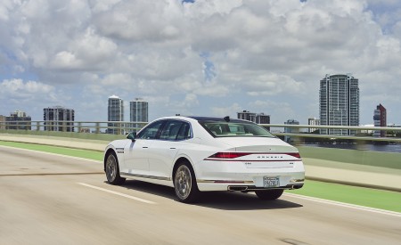 2023 Genesis G90 Rear Three-Quarter Wallpapers  450x275 (10)