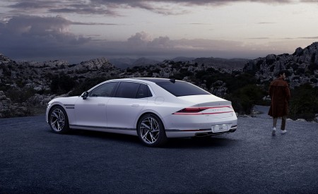 2023 Genesis G90 Rear Three-Quarter Wallpapers 450x275 (90)