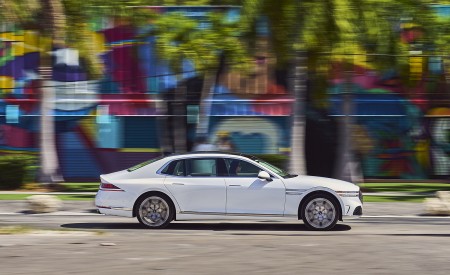 2023 Genesis G90 Side Wallpapers 450x275 (16)