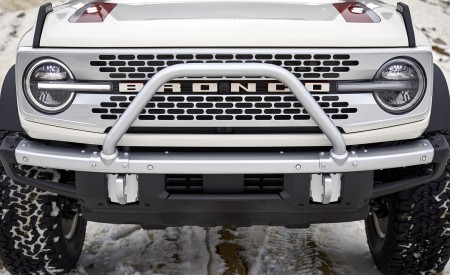 2021 Ford Bronco Pope Francis Center First Edition Front Wallpapers 450x275 (6)