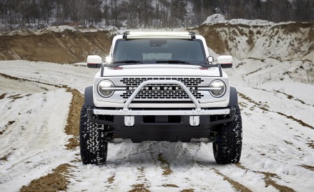 2021 Ford Bronco Pope Francis Center First Edition Front Wallpapers 450x275 (3)