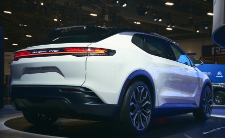 2022 Chrysler Airflow Concept Rear Three-Quarter Wallpapers 450x275 (28)