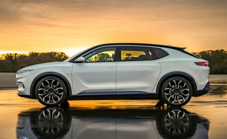 2022 Chrysler Airflow Concept Side Wallpapers 450x275 (11)