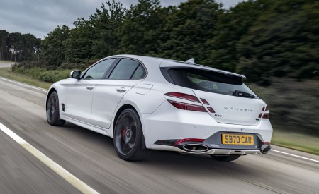 2022 Genesis G70 Shooting Brake UK version Rear Three-Quarter Wallpapers 450x275 (5)