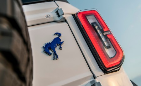 2022 Hennessey VelociRaptor 400 Bronco Tail Light Wallpapers 450x275 (22)
