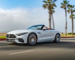 2022 Mercedes-AMG SL 55 4Matic+ (US-Spec) Front Three-Quarter Wallpapers 150x120 (3)